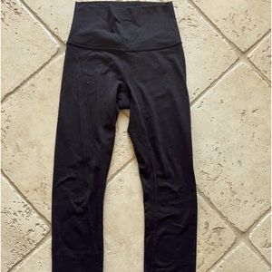 Used but very good condition Black Lululemon Wunder Under size 8
